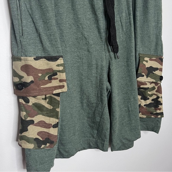 Joe Boxer Green Cargo Shorts Relaxed Fit Size Medium NWOT - Picture 2 of 5